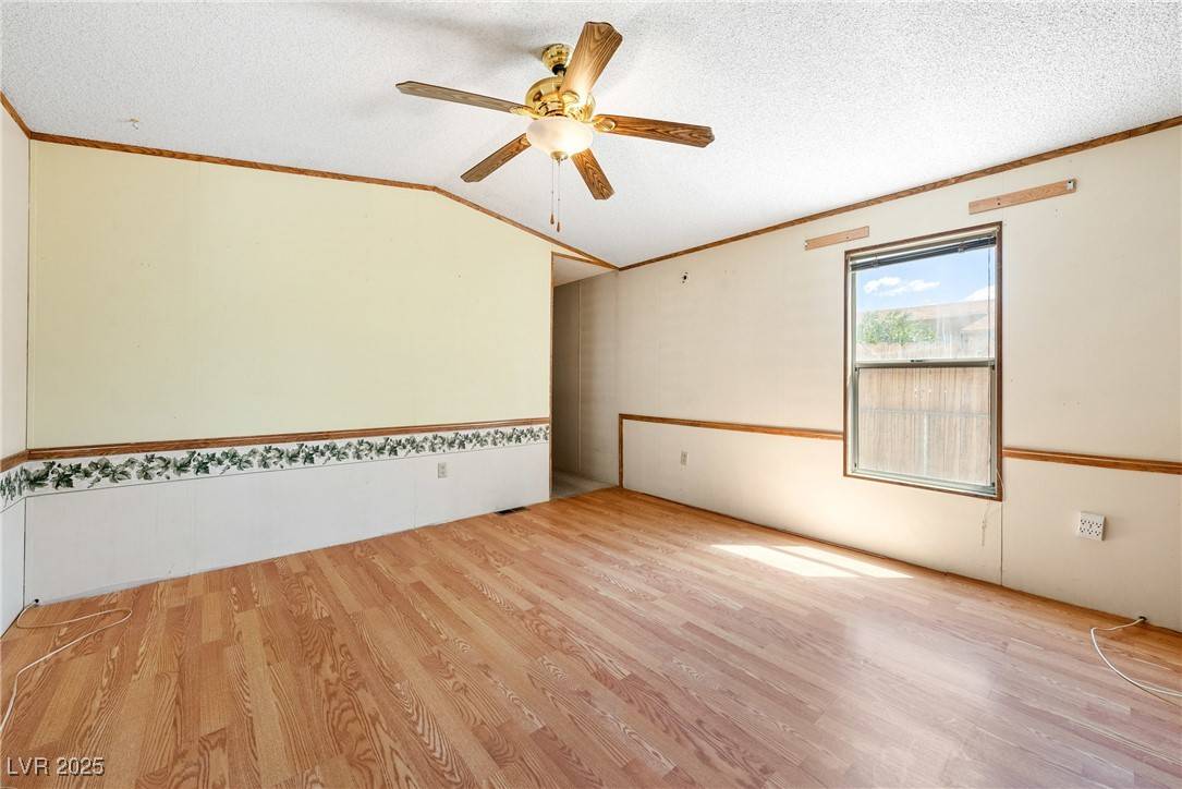 Pahrump, NV 89048,310 Ferndell ST
