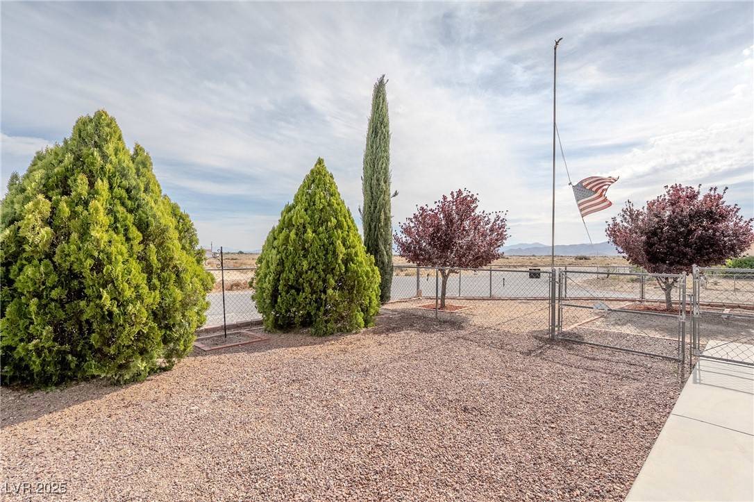 Pahrump, NV 89060,640 Capa LN