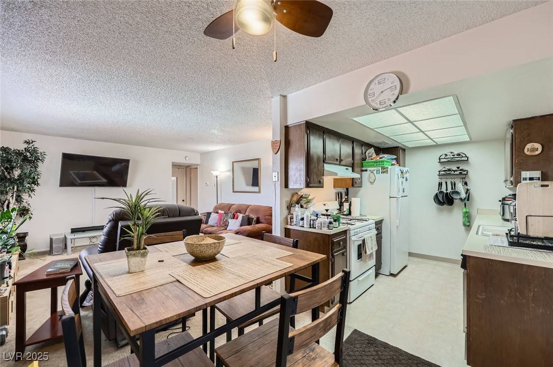 Las Vegas, NV 89169,1420 Vegas Valley DR #22