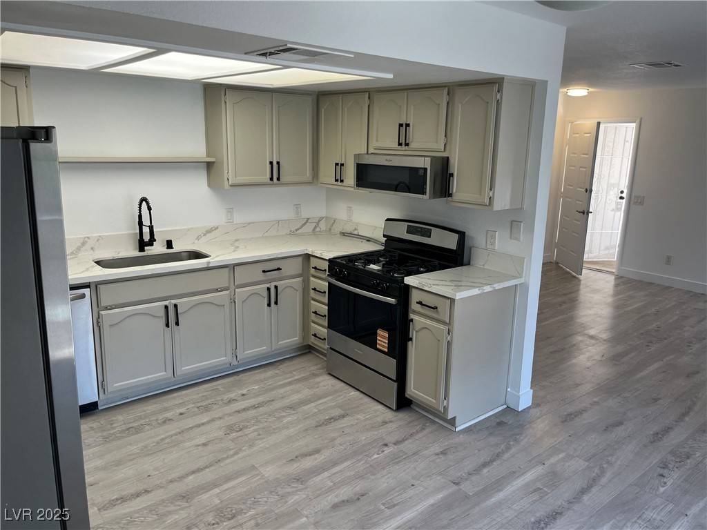Las Vegas, NV 89103,6645 W Tropicana AVE #202
