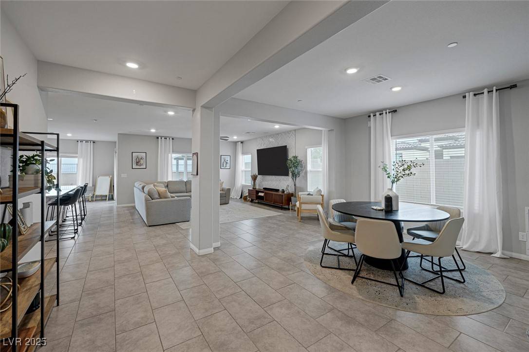 Las Vegas, NV 89149,5234 Savannah Rose ST