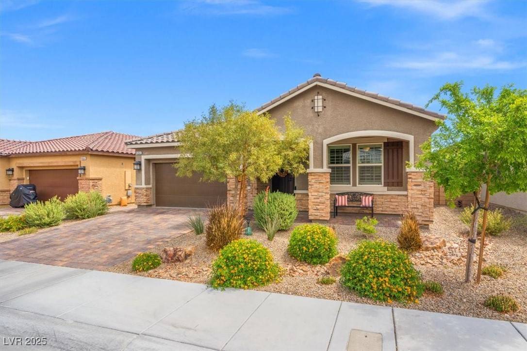 Las Vegas, NV 89166,8058 Big Skye Ranch ST