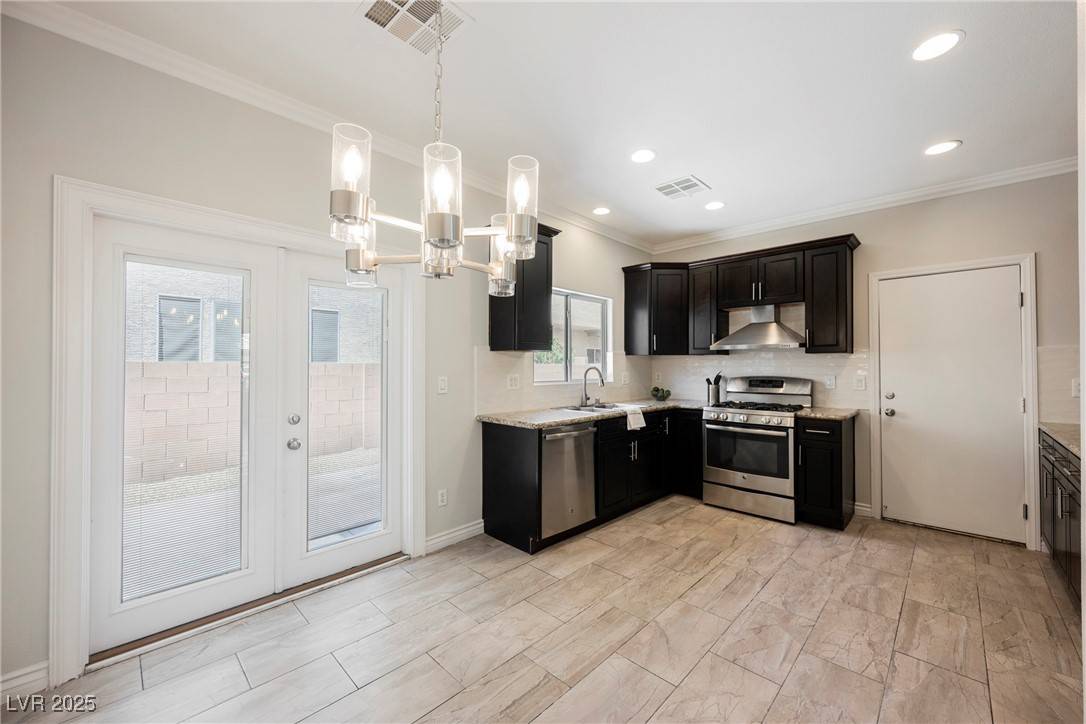 Las Vegas, NV 89122,5439 Bradford Pear DR