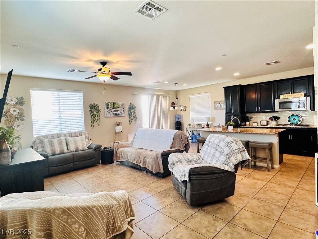 Las Vegas, NV 89130,5634 Bishop Flowers ST