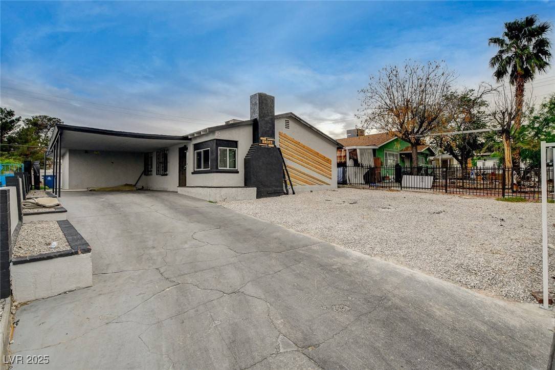 Las Vegas, NV 89101,1708 Poplar AVE