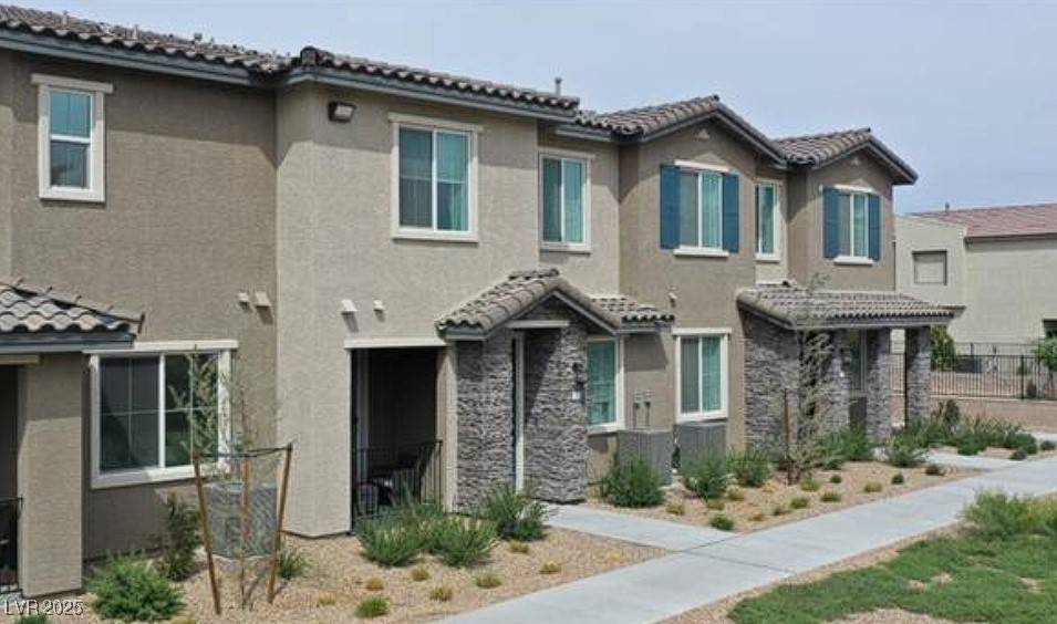 Las Vegas, NV 89131,7376 N Decatur BLVD #4