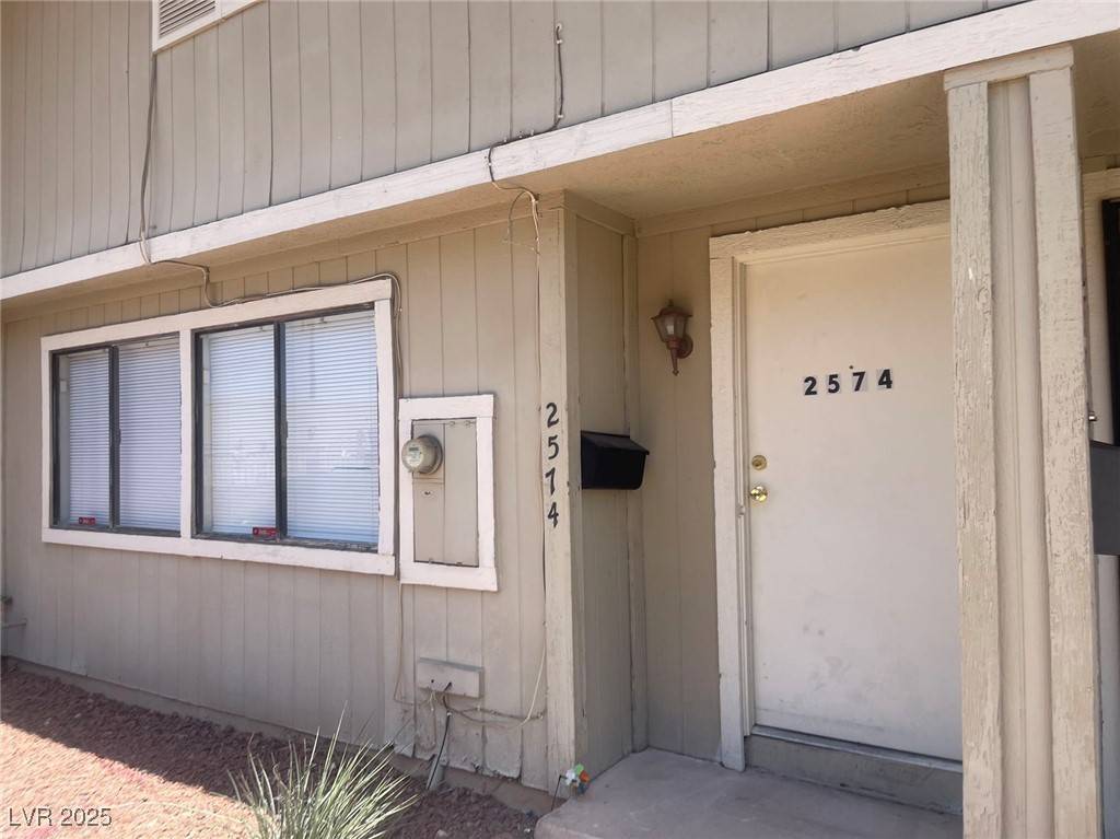 Las Vegas, NV 89120,2574 Paradise Village WAY