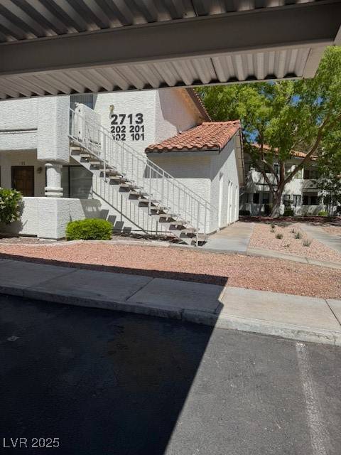 Las Vegas, NV 89117,2713 Otter Creek CT #202