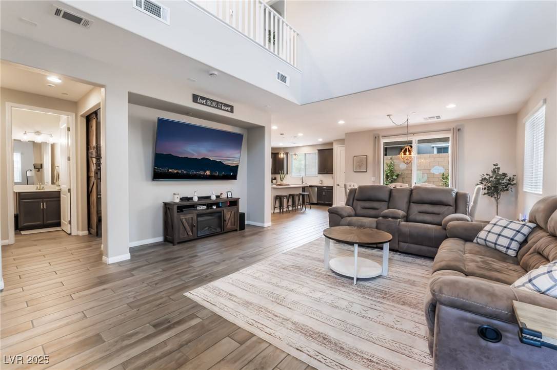 Henderson, NV 89011,356 Silva PL