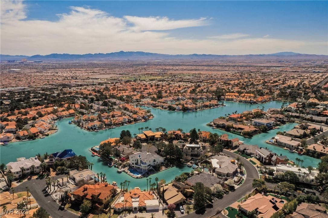 Las Vegas, NV 89117,2805 High Sail CT