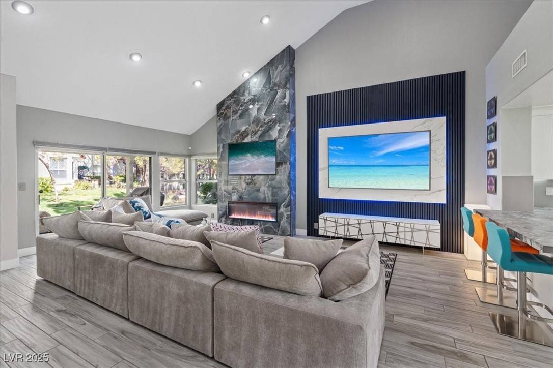 Las Vegas, NV 89113,6925 Emerald Springs LN