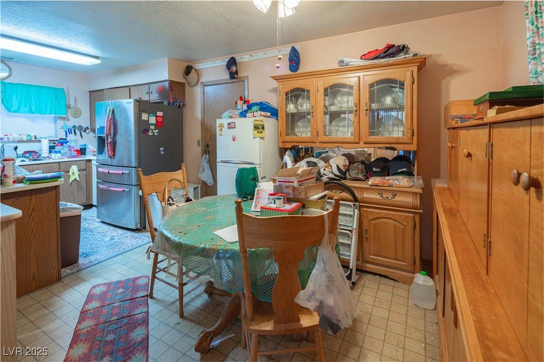 Henderson, NV 89011,553 Dutchman AVE
