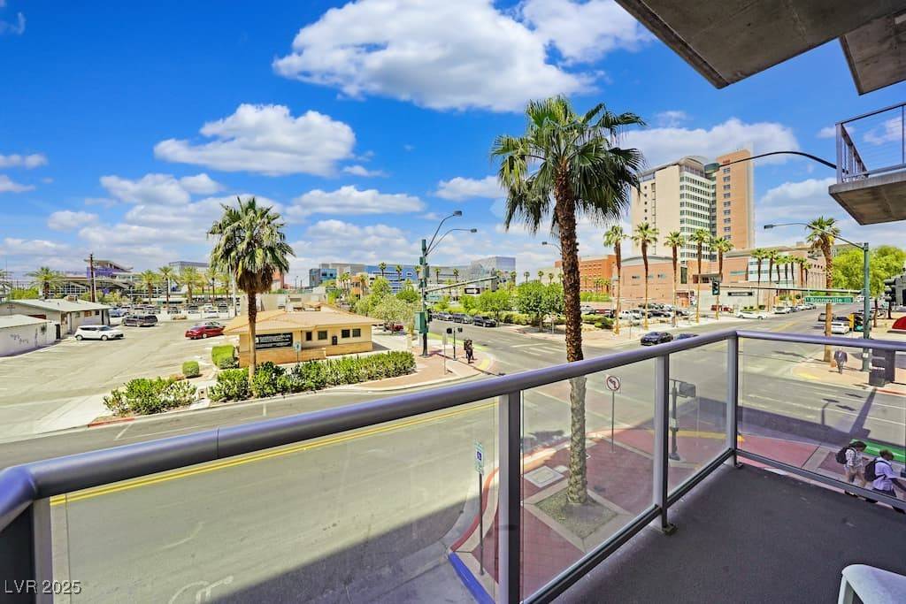 Las Vegas, NV 89101,353 E Bonneville AVE #215