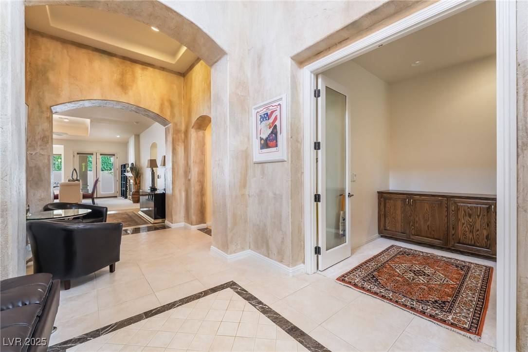 Las Vegas, NV 89145,308 Kingsclear CT