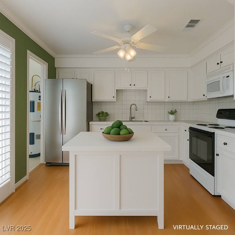 Las Vegas, NV 89169,516 Delfern LN