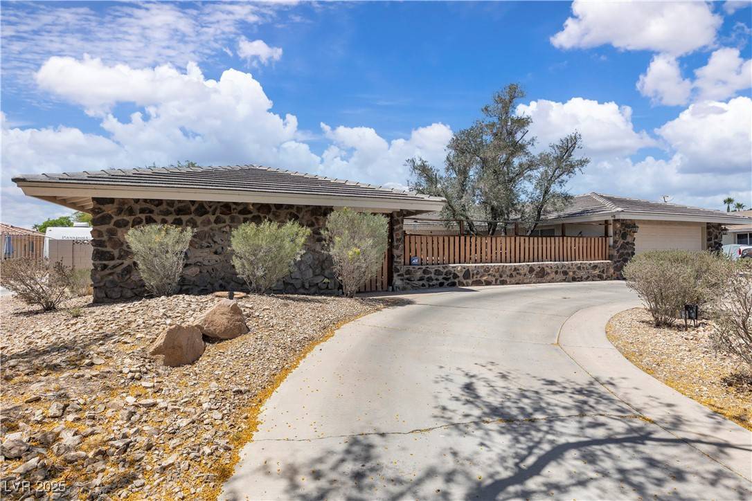 Las Vegas, NV 89103,3845 S Torrey Pines DR