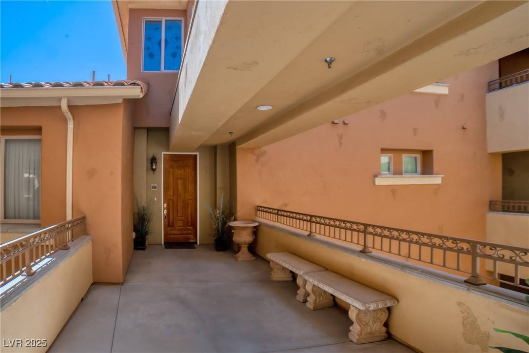 Henderson, NV 89011,20 Via Mantova #306