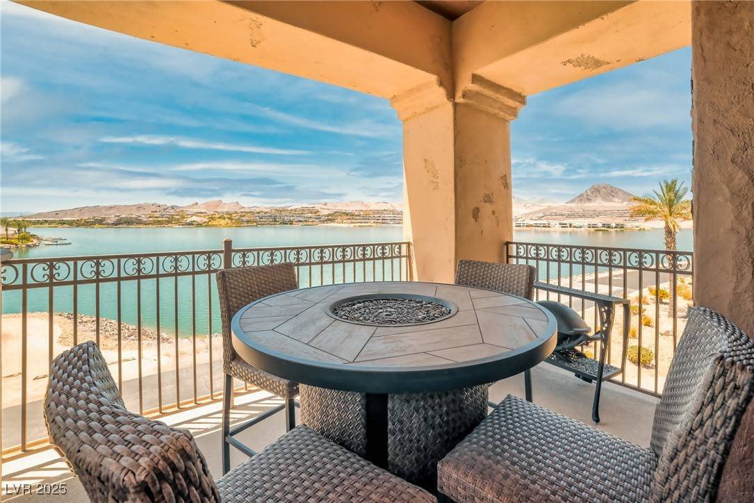 Henderson, NV 89011,20 Via Mantova #306