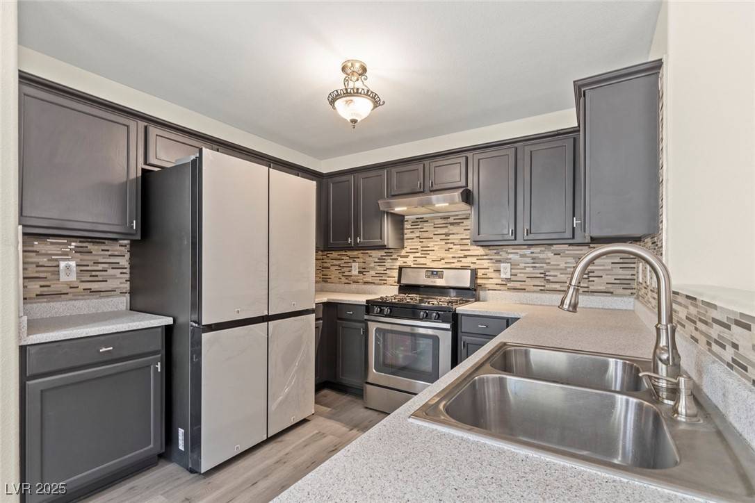 Las Vegas, NV 89139,4846 Lone Grove DR