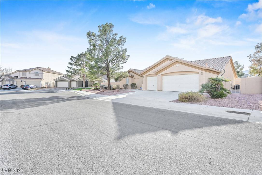 Las Vegas, NV 89149,5405 Lucky Clover ST