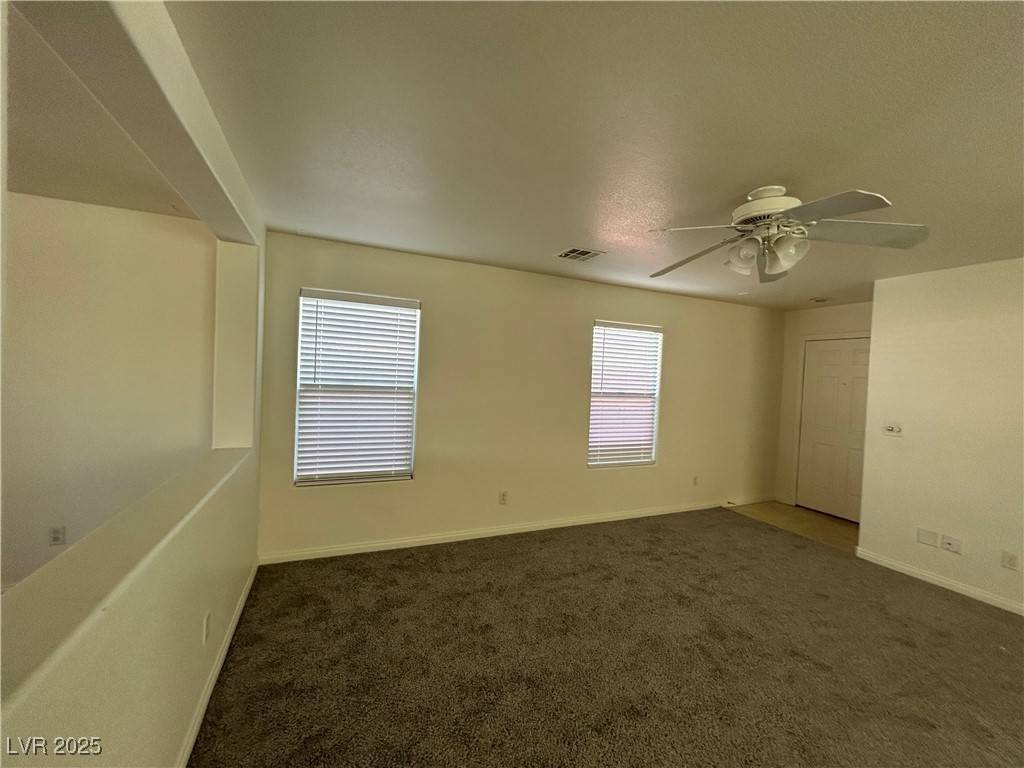 Las Vegas, NV 89183,9949 CERBAT CT