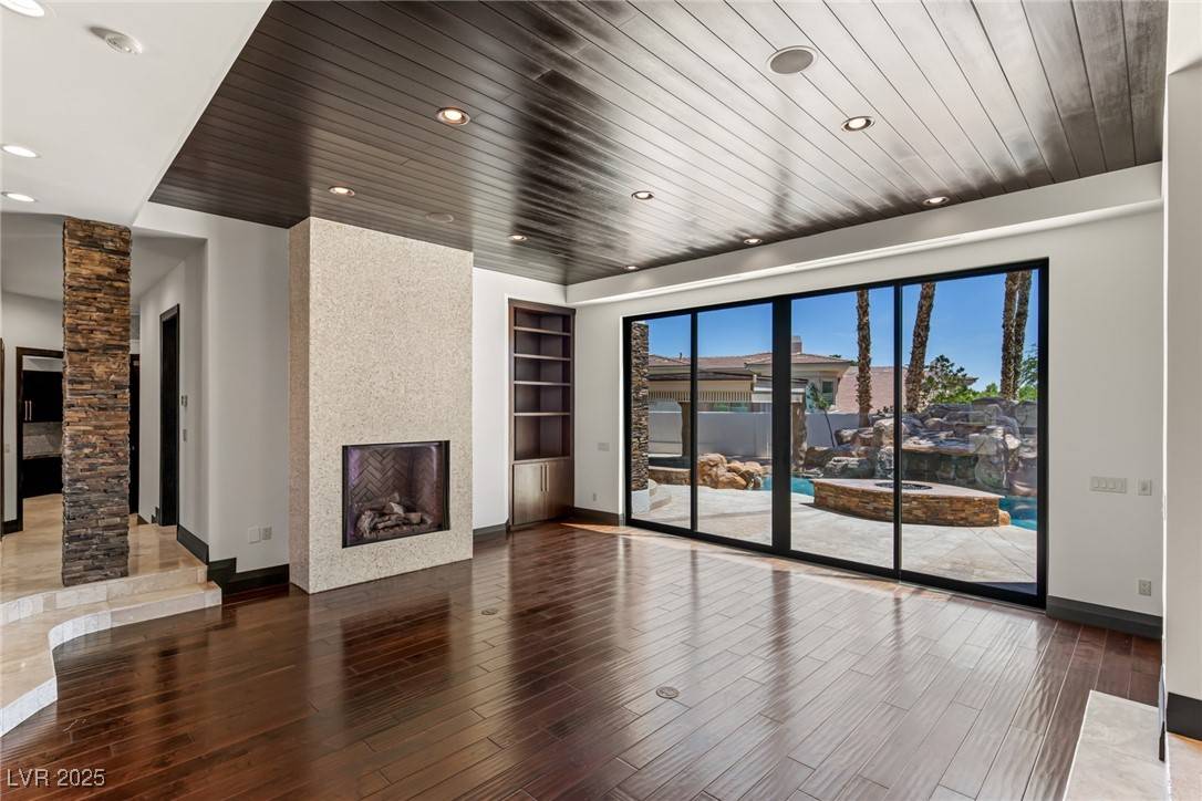 Las Vegas, NV 89144,9501 Balatta Canyon CT