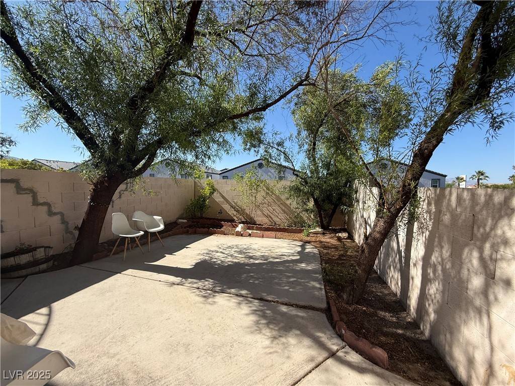 Las Vegas, NV 89128,8004 Celestial AVE #101