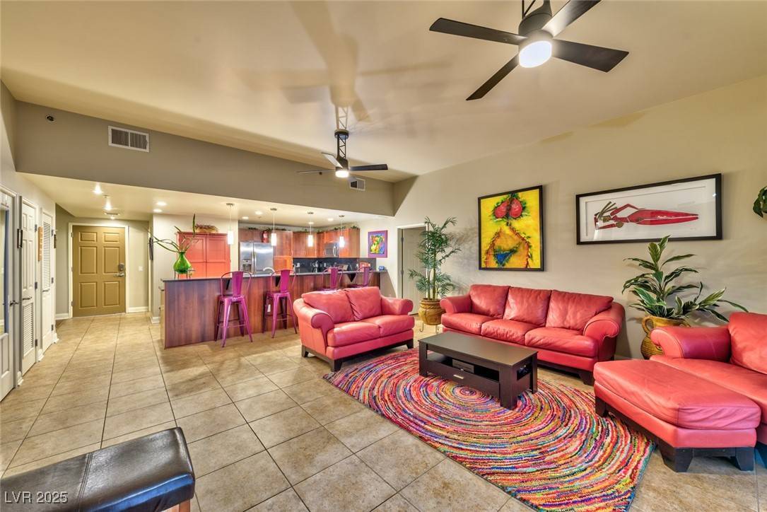Las Vegas, NV 89101,150 Las Vegas BLVD #1606