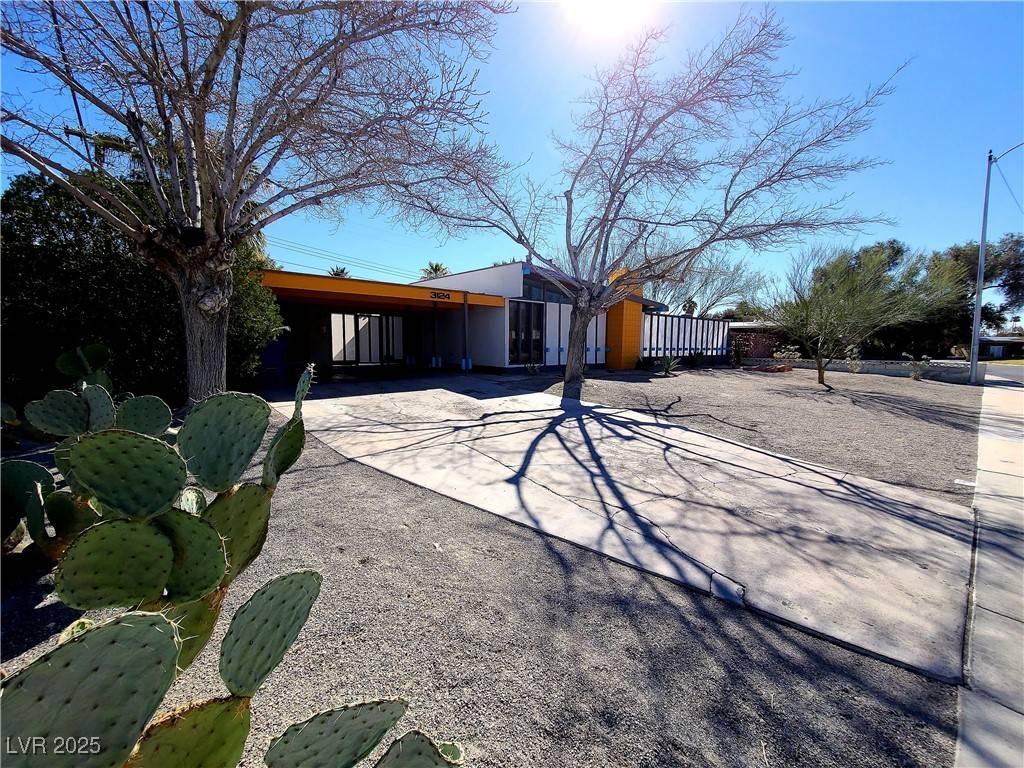 Las Vegas, NV 89169,3124 BURNHAM AVE