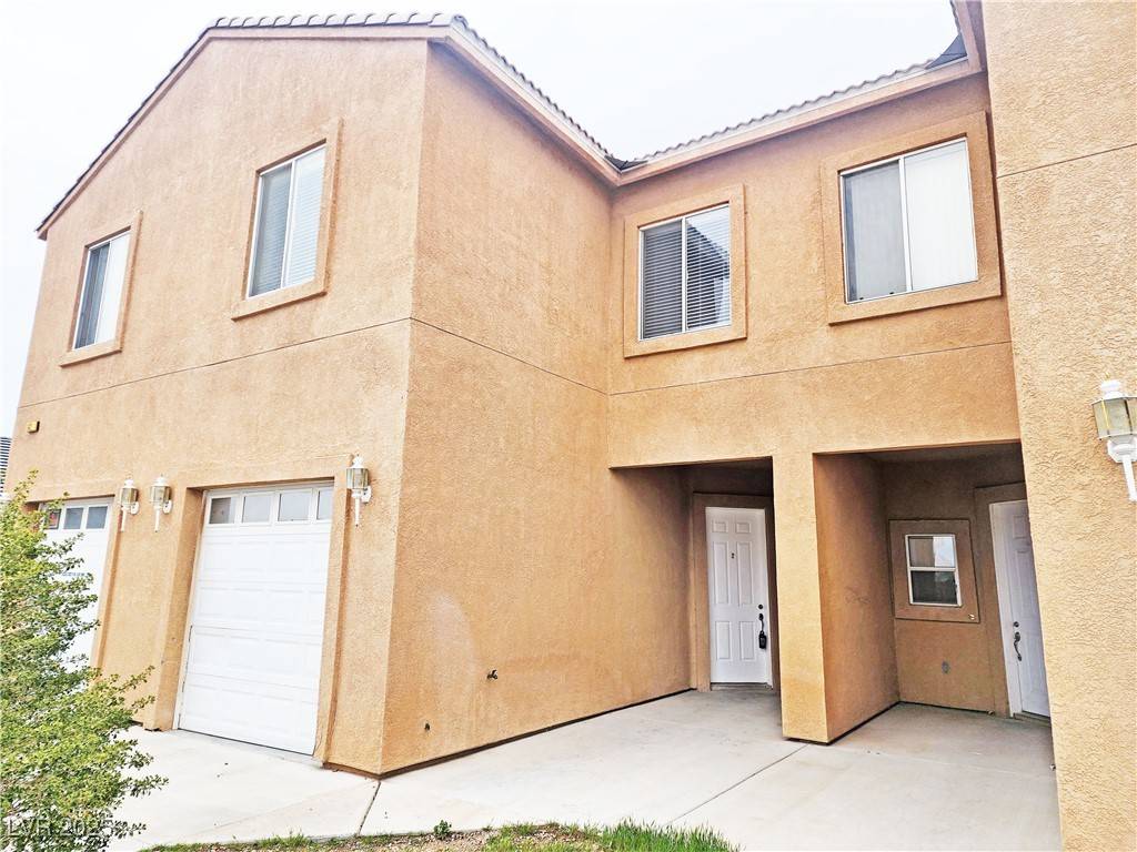 Pahrump, NV 89048,1421 S STAR RD #2