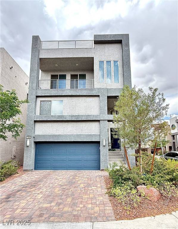 Las Vegas, NV 89113,7984 Mountain Lilac ST