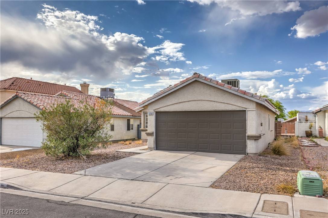 Las Vegas, NV 89156,6438 Rose Tree LN