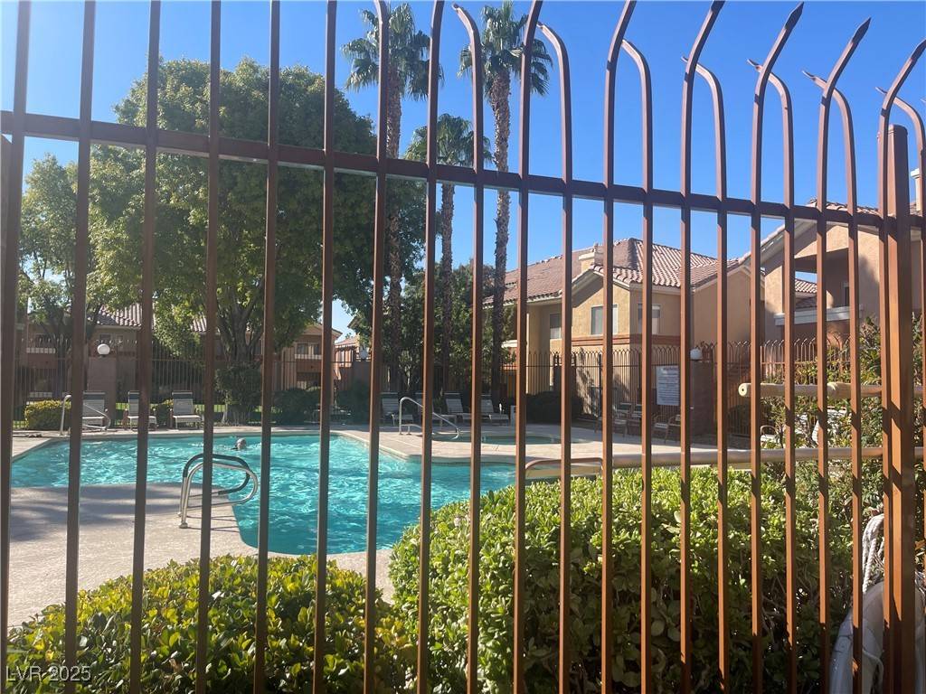 Las Vegas, NV 89183,1050 E Cactus AVE #2110
