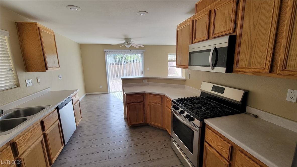 North Las Vegas, NV 89081,6217 MERCER VALLEY ST