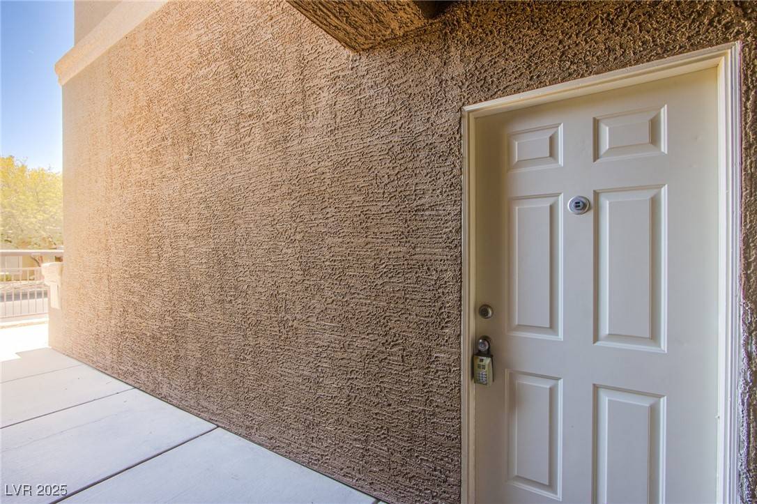 Las Vegas, NV 89113,8070 W Russell RD #1028