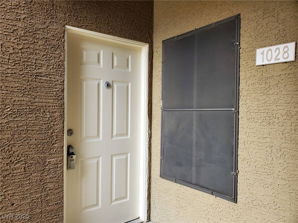 Las Vegas, NV 89113,8070 W Russell RD #1028