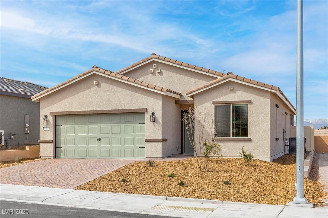 Las Vegas, NV 89156,2739 Avril Point ST