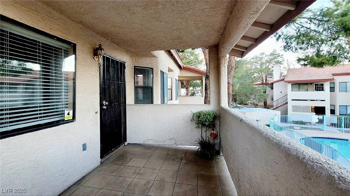 Las Vegas, NV 89128,825 Rock Springs DR #202