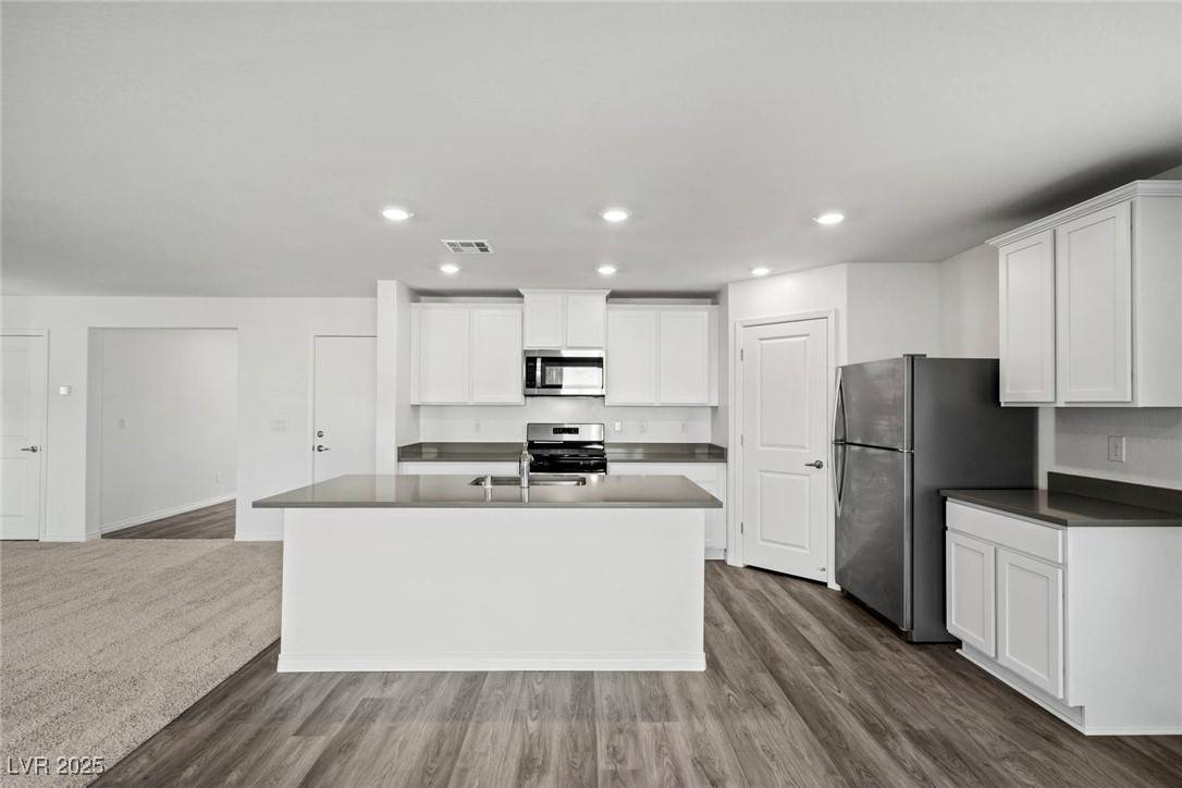 North Las Vegas, NV 89032,1720 Sandia Rock AVE