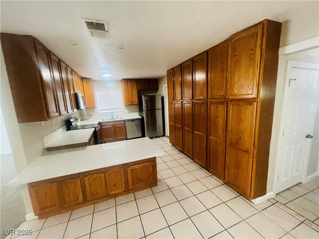 Las Vegas, NV 89142,2315 Caravelle ST