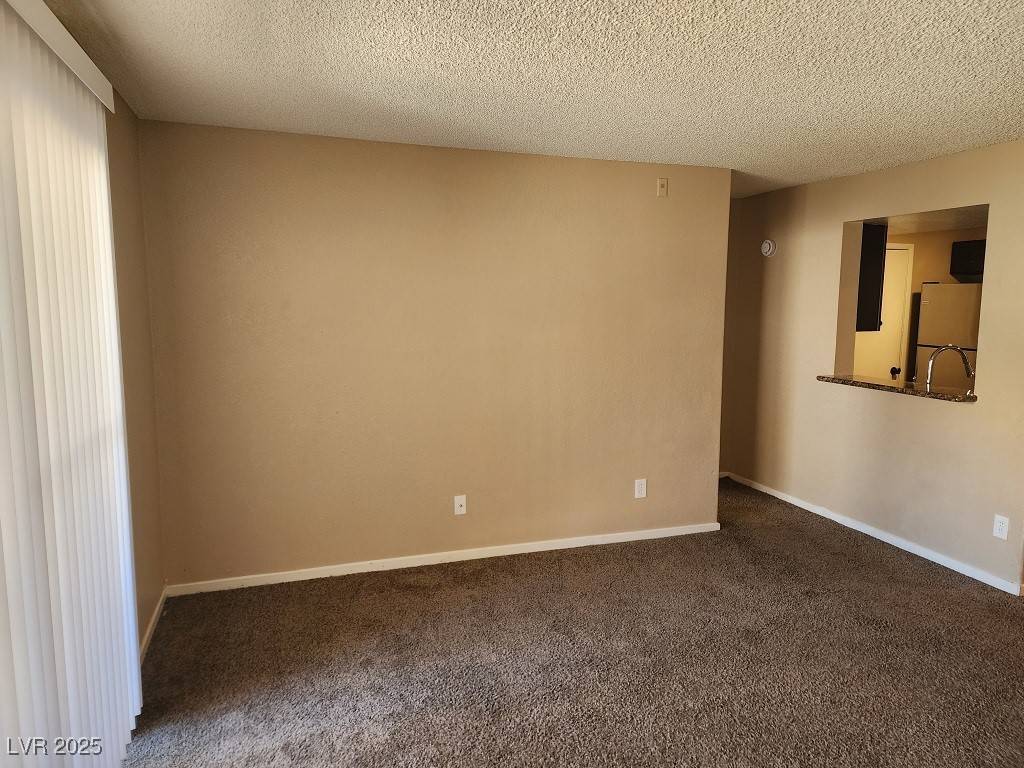 Las Vegas, NV 89107,201 Mission Laguna LN #105