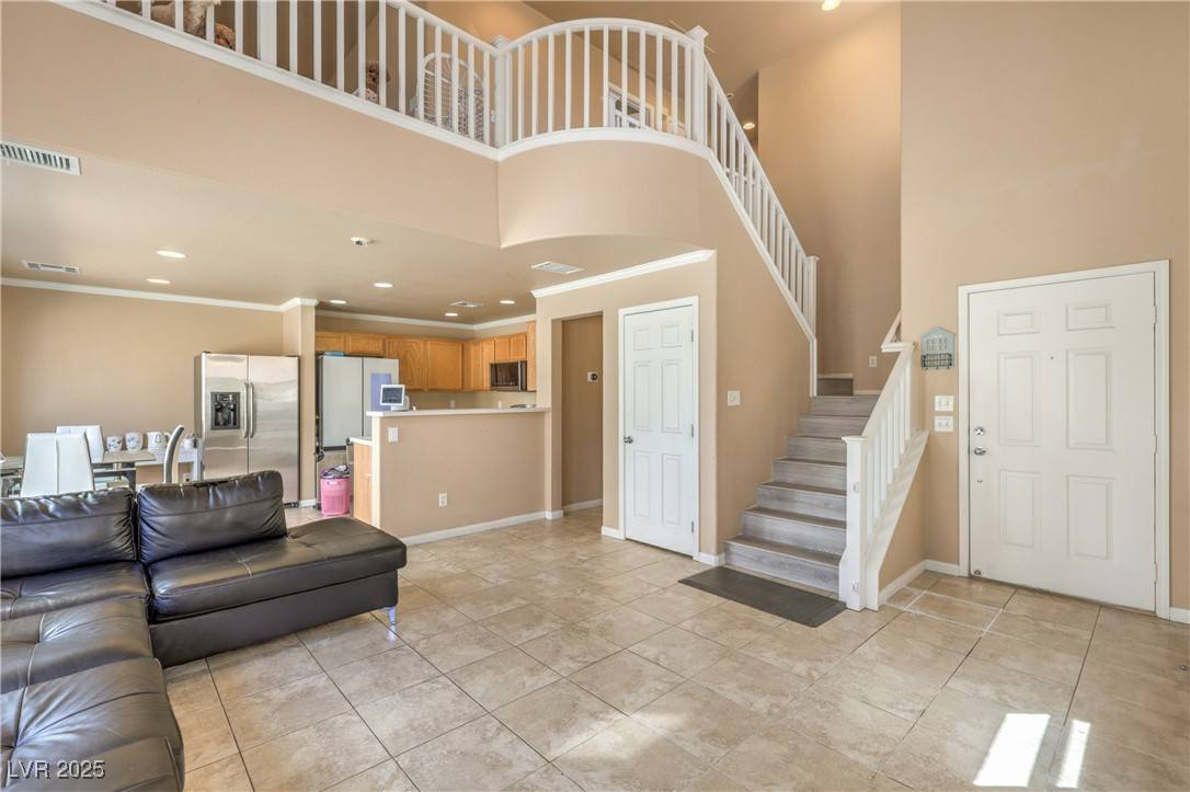 Las Vegas, NV 89183,978 Valetta Flat AVE
