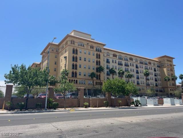 Las Vegas, NV 89123,2455 W Serene AVE #219