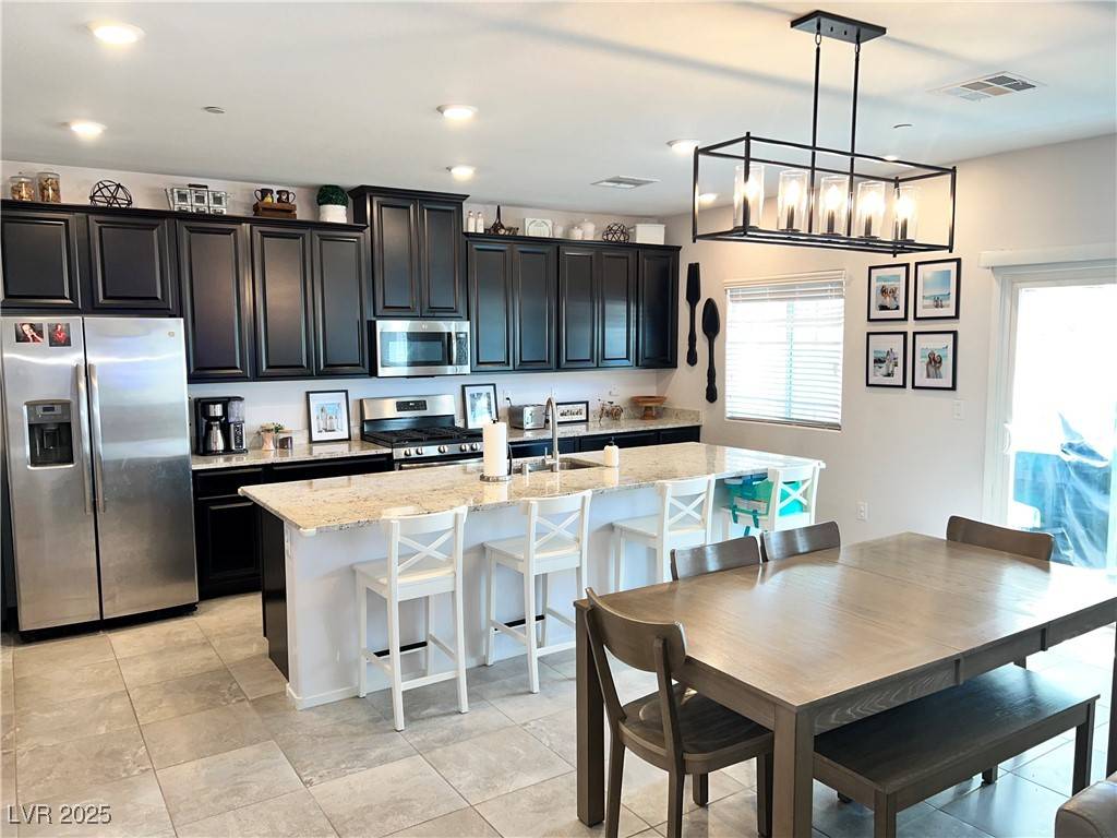 North Las Vegas, NV 89031,2585 Amazing Meadows AVE #1007