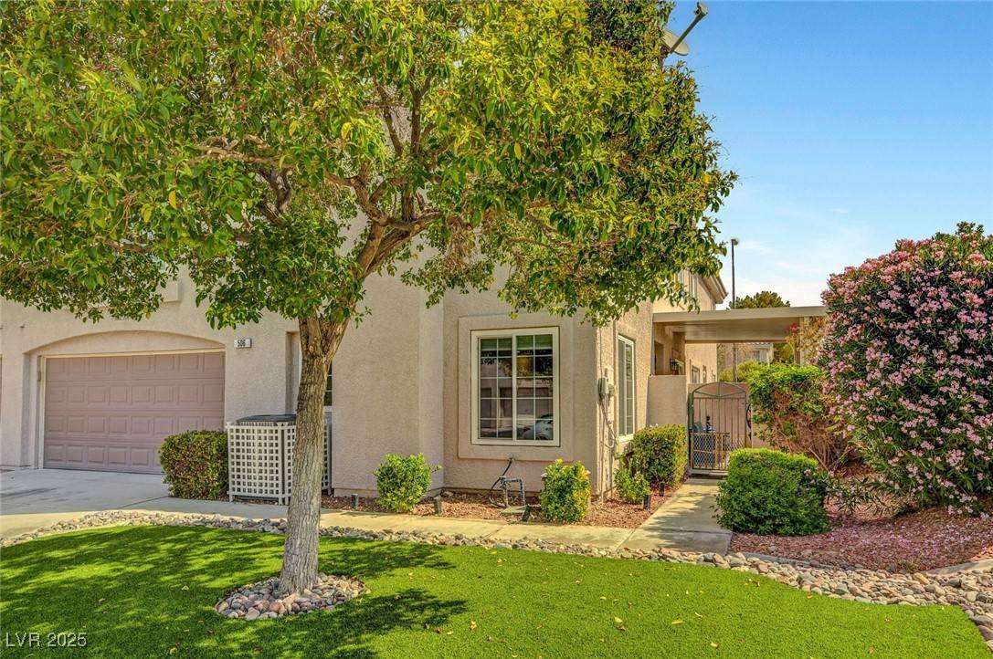 Henderson, NV 89052,506 Chestnut View PL