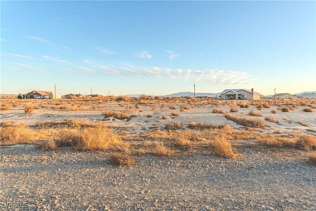 Pahrump, NV 89060,1501 Fuego LN