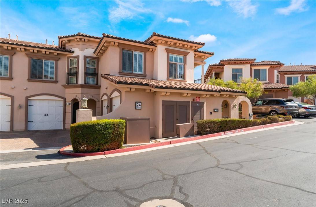 Henderson, NV 89011,24 Via Vasari #204