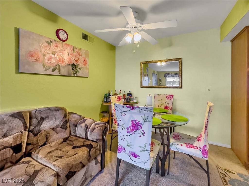 Las Vegas, NV 89119,1455 E Katie AVE #K14