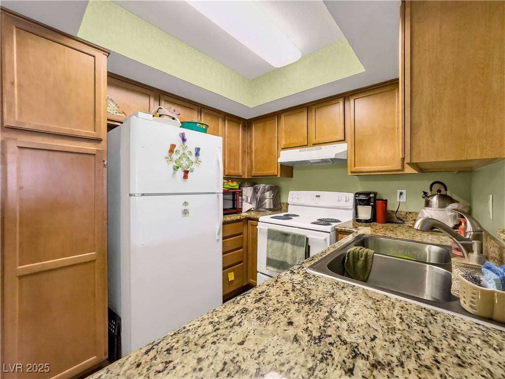 Las Vegas, NV 89119,1455 E Katie AVE #K14