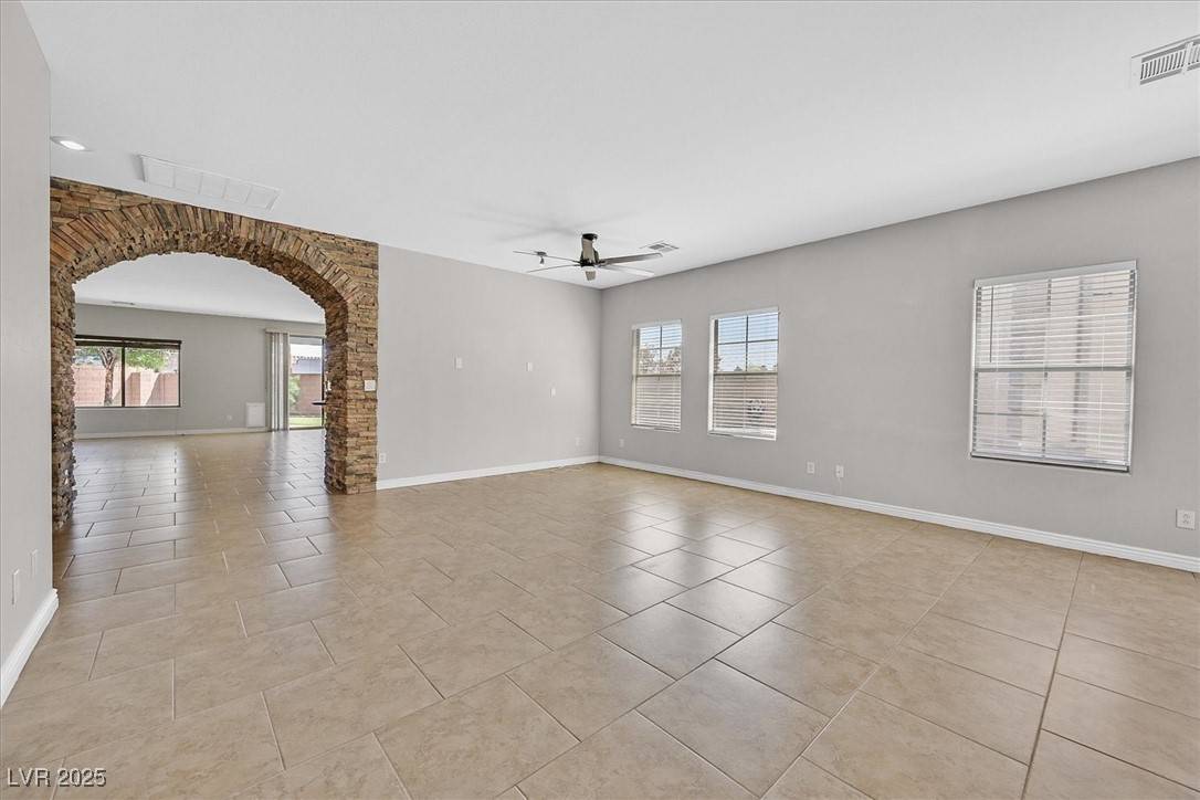 Las Vegas, NV 89108,6150 Bunker Commons CT